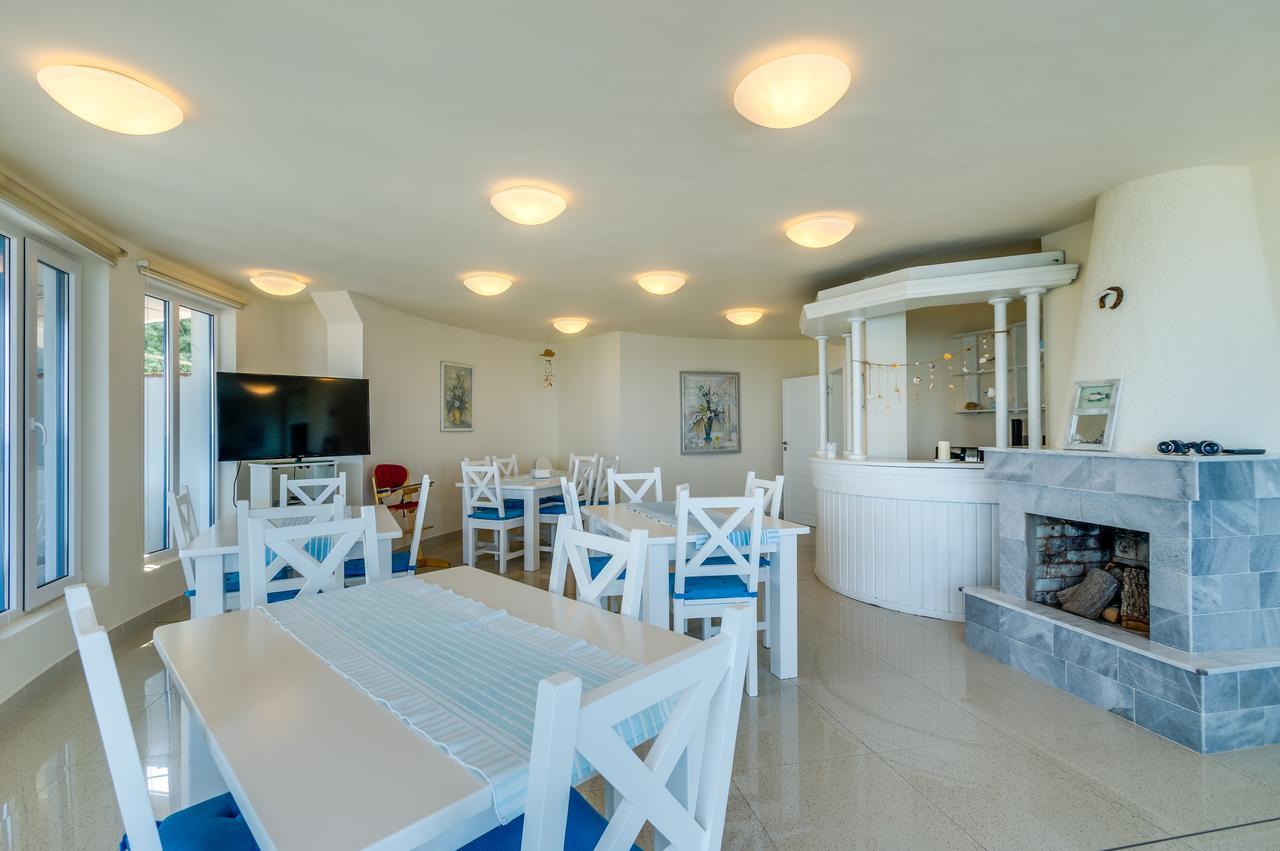 Villa White Dove غولدن ساندز المظهر الخارجي الصورة
